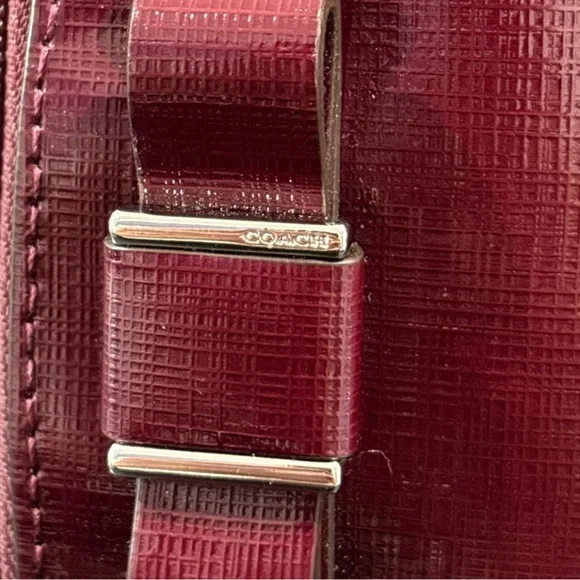 Coach Darcy Small Leather Cosmetic Zippered Bag Burgundy w/ Bow NWOT - Picture 2 of 8